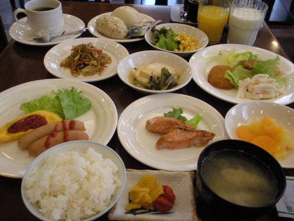 Hotel Route Inn Hirosaki Ekimae Luaran gambar